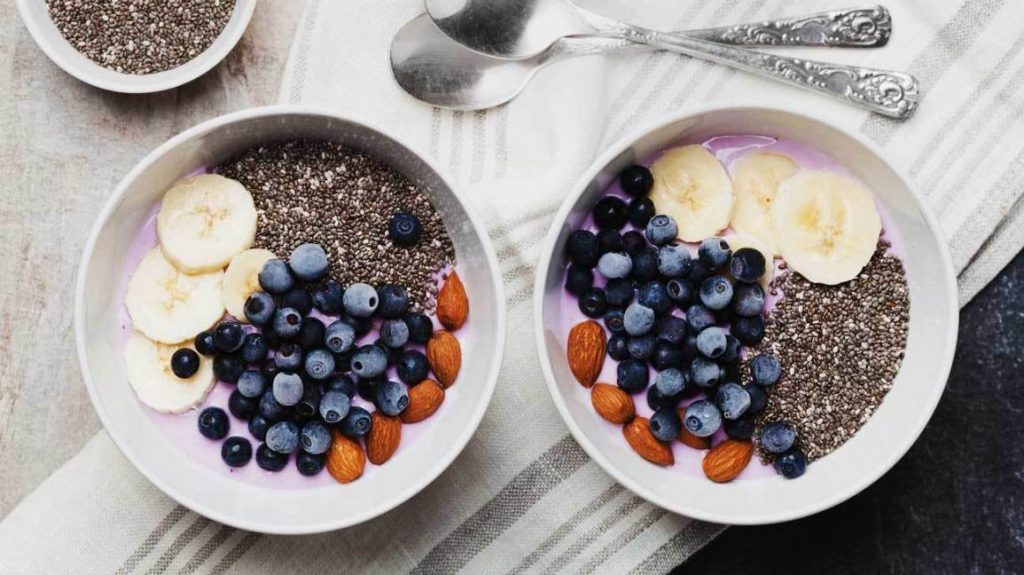 best ways to eat chia seeds: Chia seeds are used as toppings